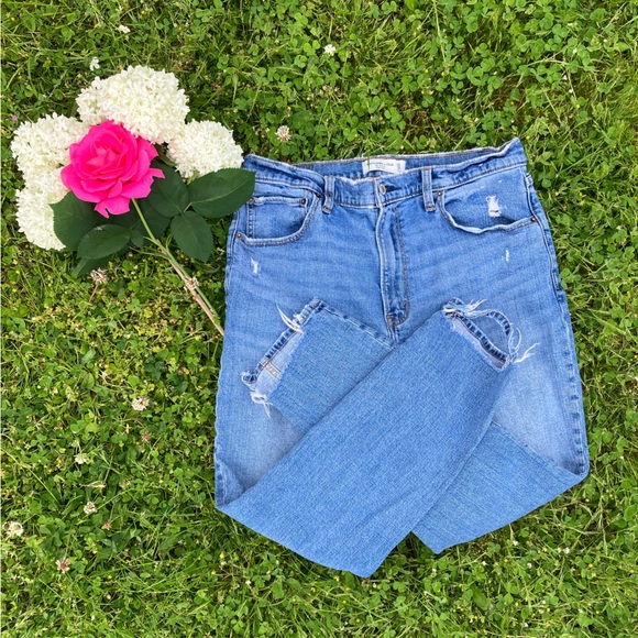 SOLD - Picture 2 of 5